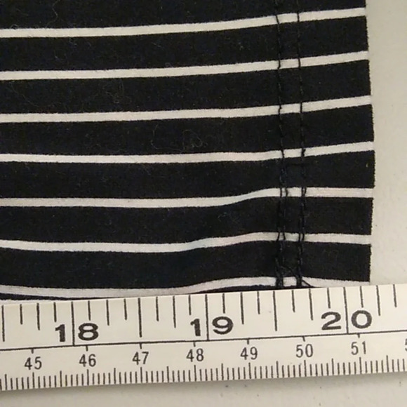 CHARLOTTE RUSSE WIDE LEG CROP, STRETCHY, SCOOPNECK, SLEEVLESS JUMPSUIT - Picture 7 of 7